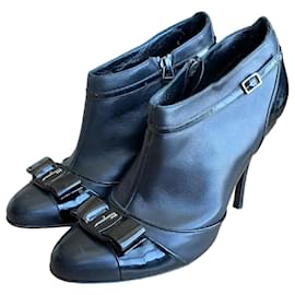 Salvatore Ferragamo-Stiefel-Schwarz