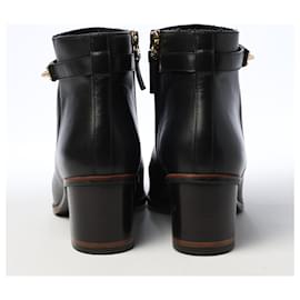 Fendi-Fendi Leather Ankle Bootie in Black 38,5 eu-Black
