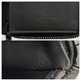 Louis Vuitton-Carteira Louis Vuitton Zippy Carteira Longa de Couro M61867 em boa condição-Outro