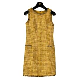 Chanel-Ikone Saint-Tropez Kollektion Ringelblume Tweed Kleid-Mehrfarben