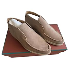 Loro Piana-Paseo Abierto de Loro Piana-Beige