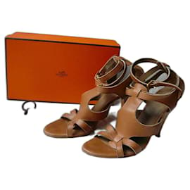 Hermès-HERMES Leather sandals in gold with straps size 39.5 IT in very good condition-Camel