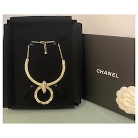Chanel-Colar de declaração de passarela Chanel 16A Paris in Rome Gold Pearl raro.-Dourado