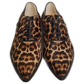 Christian Louboutin Stringate Marrone