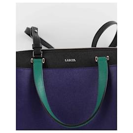 Lancel-This shoulder bag features a leather body-Black