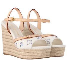 Louis Vuitton Sandales compensées Helios Beige