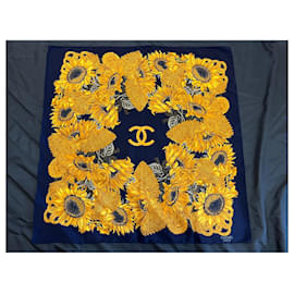 Chanel-Pañuelos de seda-Azul