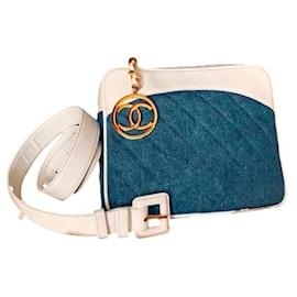 Chanel-Cinturón Bumbag de CHANEL de piel de cordero y denim con caja.-Blanco,Azul,Dorado