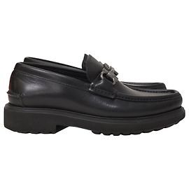 Salvatore Ferragamo Loafers in Black Leather Black