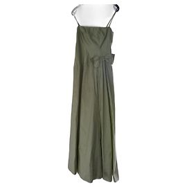 Tara Jarmon Vestido longo de seda selvagem com decote coração. Verde claro
