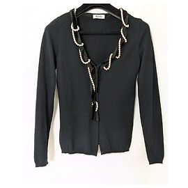 Moschino Cheap and Chic  cardigan noir agrémenté d'un collier de perles blanches Noir