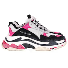 Balenciaga-Balenciaga Triple S Sneakers aus rosa Polyester-Pink
