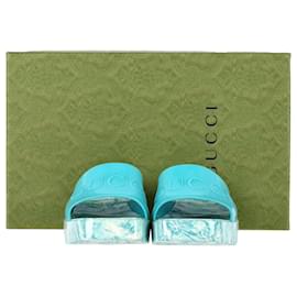 Gucci-Gucci-Sandalen mit Marmor-Sohle und Logo-Verzierung in Hellblau-Blau,Hellblau