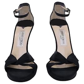 Jimmy Choo-Jimmy Choo Sandalen mit gekreuzten Riemen aus schwarzem Satin -Schwarz