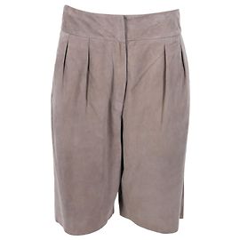Brunello Cucinelli Pleated Shorts in Beige Suede Brown Beige