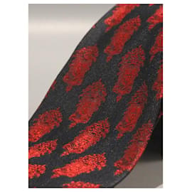 Pierre Cardin-Corbata Negra con Escudo Rojo-Nero