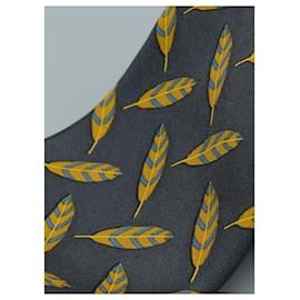 Hermès-Corbata Negra con Plumas Amarillas-Nero
