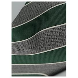 Ermenegildo Zegna-Corbata em Rayas Verdes e Grises-Verde