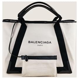 Balenciaga-Mittelgroße Cabas-Tasche in Marine-Beige