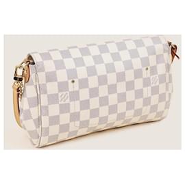 Louis Vuitton-Favorite GM Messenger Bag-White
