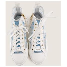 Louis Vuitton-Zapatillas estelares 36 ½-Blanco