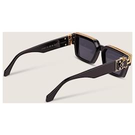 Louis Vuitton-Óculos de sol de milionários-Preto