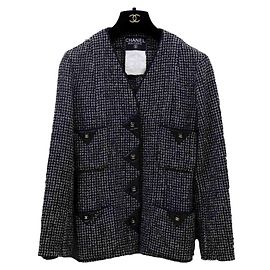 Chanel Vintage 92 Jacket with Leather button Black