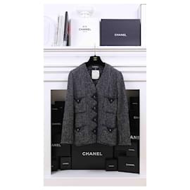Chanel-Giacca Vintage 92 con bottoni in pelle-Nero