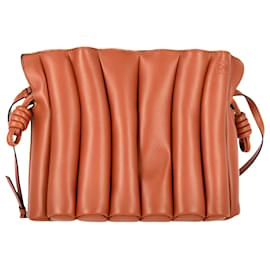 Loewe-Loewe Flamenco Ondas Clutch Bag in Brown Leather-Brown