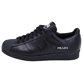 Prada-Prada x Adidas Superstar Sneakers aus schwarzem Leder-Weiß