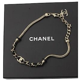 Chanel-Chanel Metal Lambskin CC Turnlock Choker-Halskette aus schwarzem Leder -Schwarz
