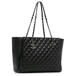 Chanel-Chanel Black CC Charm Quilted Lambskin Leather Tote-Black