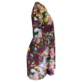 Autre Marque-See by Chloe Vestido de algodón de manga corta con estampado floral multicolor en color burdeos-Burdeos