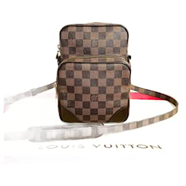 Louis Vuitton-Louis Vuitton Bolsa de ombro de lona Amazon N48074 Em uma boa condição-Outro