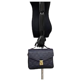 Louis Vuitton-Louis Vuitton Pochette Metis MM Leather Shoulder Bag M44071 in Great Condition-Other
