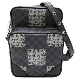 Louis Vuitton-Louis Vuitton Amazon Sling Bag Bolso bandolera de lona N50012 en buen estado-Otro