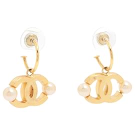 Chanel-Gold Coco Mark gold plated earrings with pearl detail-Golden