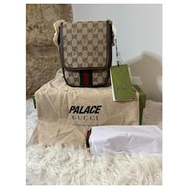 Gucci-Messager Gucci x Palace-Beige