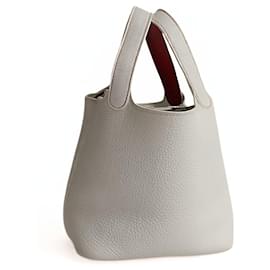 Hermès-Hermès Picotin 18 handbag in two-tone white Togo leather-White