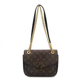 Louis Vuitton-Bolsa de ombro Louis Vuitton Passy em lona M45592 Em uma boa condição-Outro