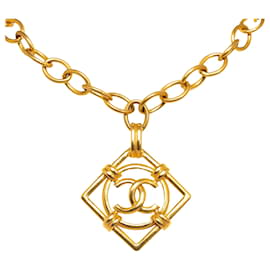 Chanel-Collar con colgante Chanel CC en Oro-Dorado
