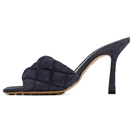 Bottega Veneta-BOTTEGA VENETA Indigo Gepolsterte Sandalen mit Absatz Steppjeans 39-Blau