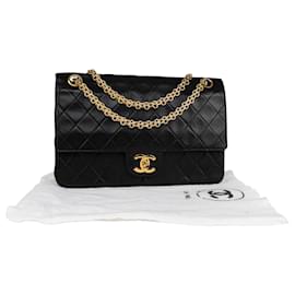 Chanel-Chanel gestepptes Lammleder 24Mittelgroße Tasche mit einzelner Klappe „K“ in Gold-Schwarz