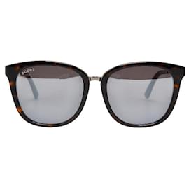 Gucci-Óculos de sol quadrados coloridos Gucci Óculos de sol de plástico GG0073SK em bom estado-Outro