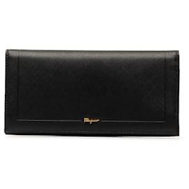 Salvatore Ferragamo-Salvatore Ferragamo Leather Bifold Wallet  Leather Long Wallet in Good condition-Other