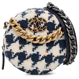 Chanel-Chanel White Tweed 19 Round Clutch with Chain-White