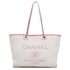 Chanel-Bolso tote mediano de rafia Deauville blanco de Chanel-Blanco