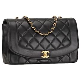 Chanel-Chanel Diana Flap Leather Crossbody Bag in Good condition-Other