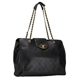 Chanel-Chanel Quilted Leather Chain Tote Bag Leather Tote Bag in Good condition-Other