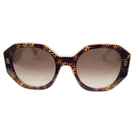 Autre Marque-Fendi Ivory / Brown Monogram Gradient Lens Geometric Sunglasses-Brown